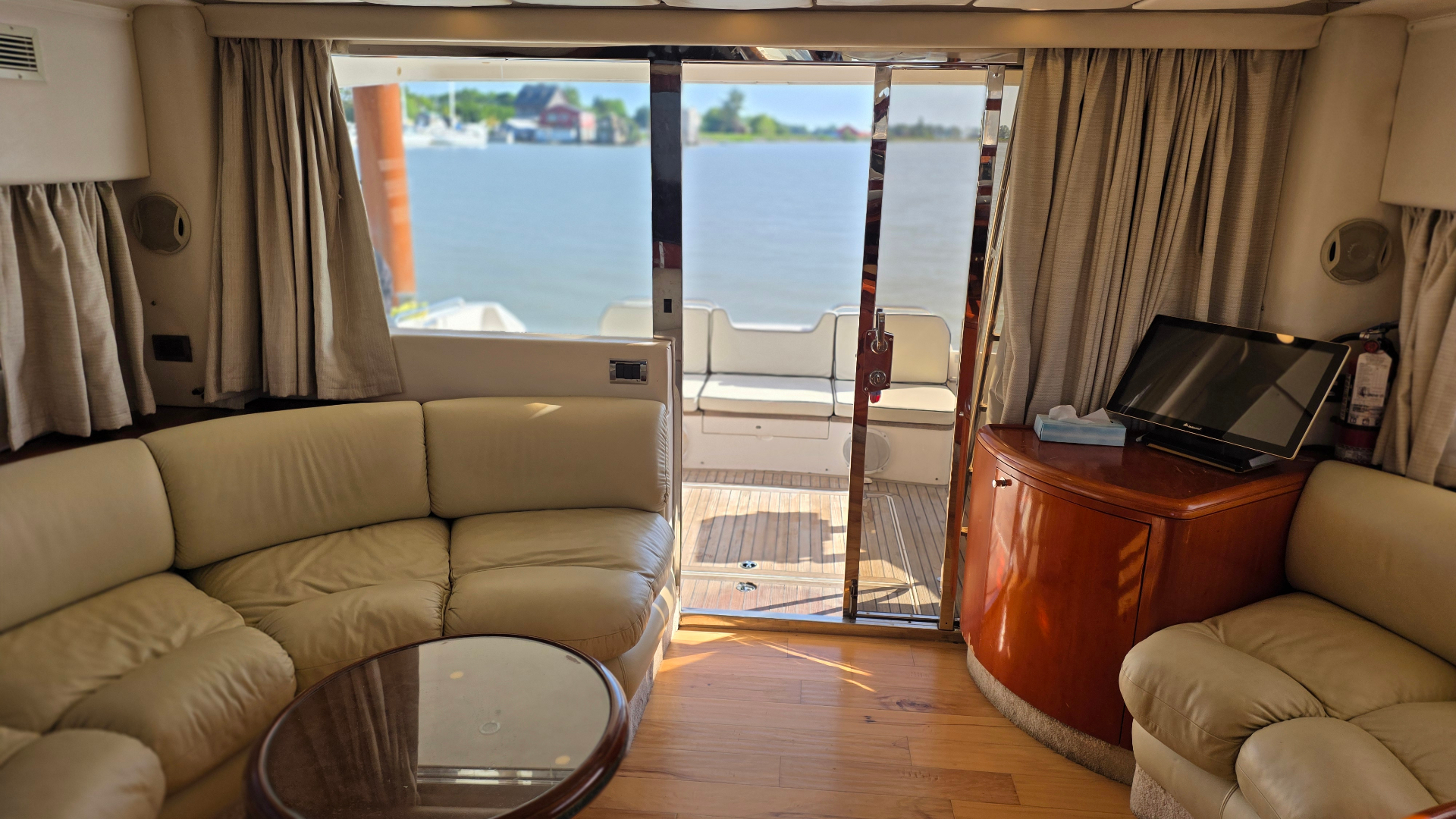 Summer Palace salon looking out toward the aft deck